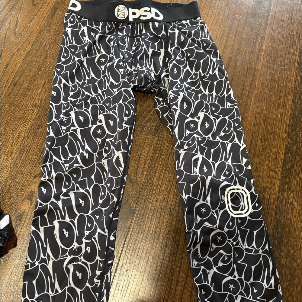 PSD overtime Kids Black Graphic Leggings